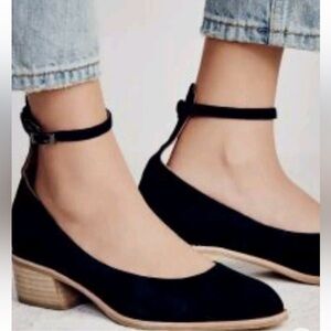 JEFFREY CAMPBELL × FREE PEOPLE Black Suede Boulevard Heels Pumps Size 8.5